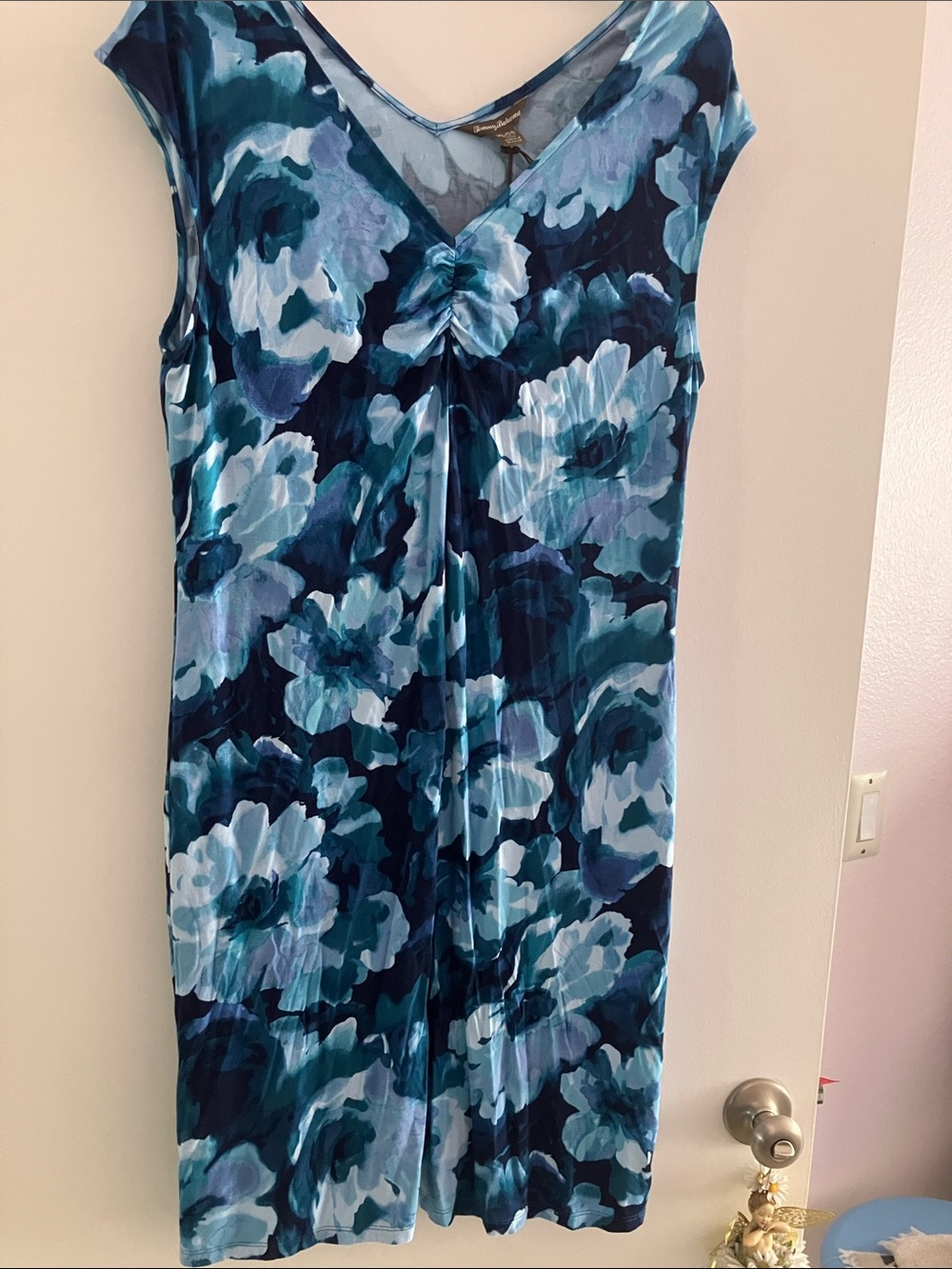 Tommy Bahama Blue Aqua Floral V-Neck Top